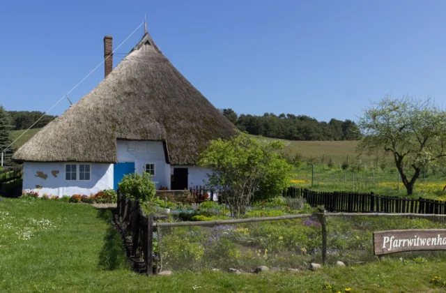 Pfarrwitwenhaus Groß Zicker
